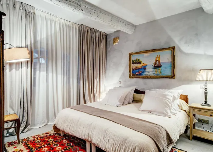 Charming Studio In The Heart Of Cannes